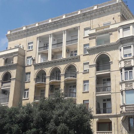 Neftiannikov Avenue Apartment Баку Экстерьер фото