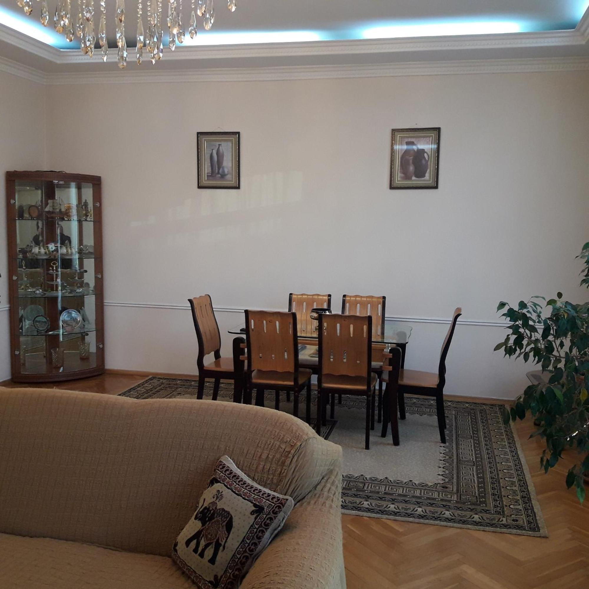 Neftiannikov Avenue Apartment Баку Экстерьер фото