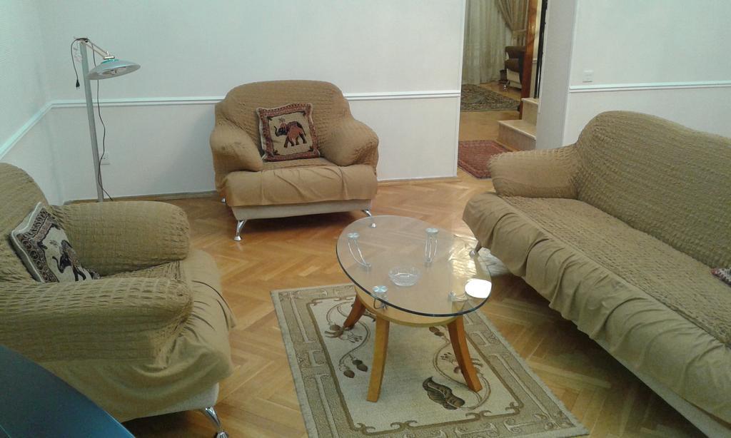 Neftiannikov Avenue Apartment Баку Экстерьер фото