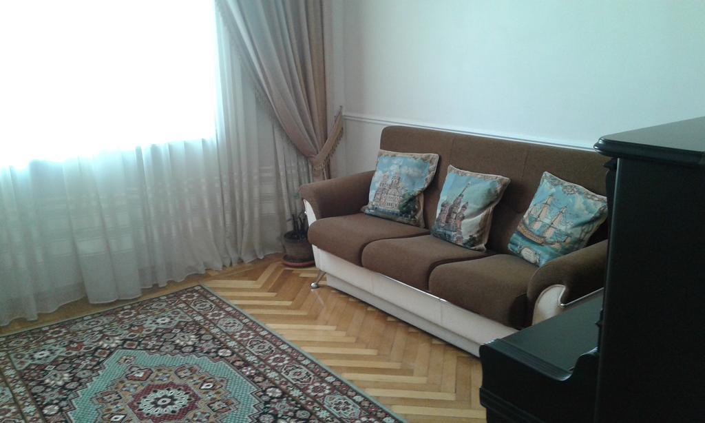 Neftiannikov Avenue Apartment Баку Экстерьер фото